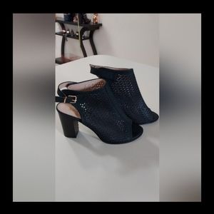 Hallow Out Design Chunky Heeled Mule Sandles